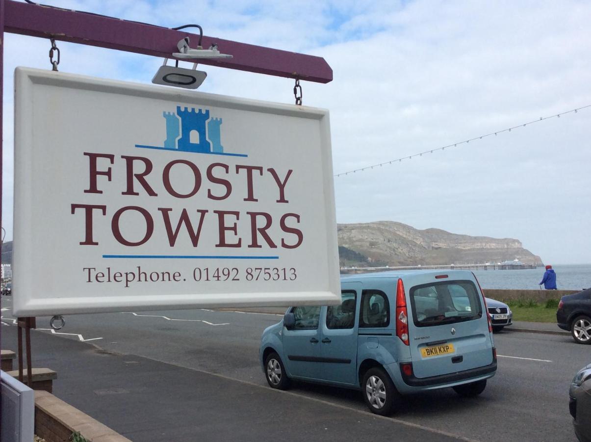 مبيت وإفطار لاندودنو Frosty Towers المظهر الخارجي الصورة